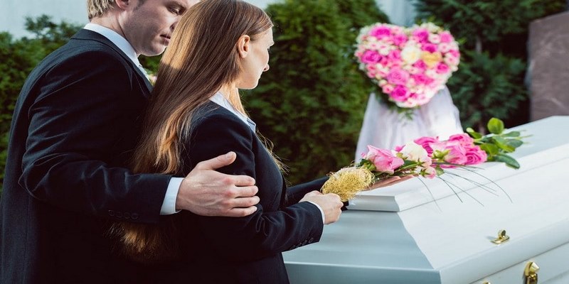 Điền Báo Mơ Thấy Anh Trai Đã Mất Có Ý Nghĩa Gì?